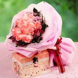 12 Peach Roses Bouquet (Musical Box Not Included)