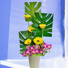 IKEBANA Fresh Flowers Arrangement