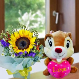 16cm Stuffed Squirrel With SunFlower Standing Bouquet